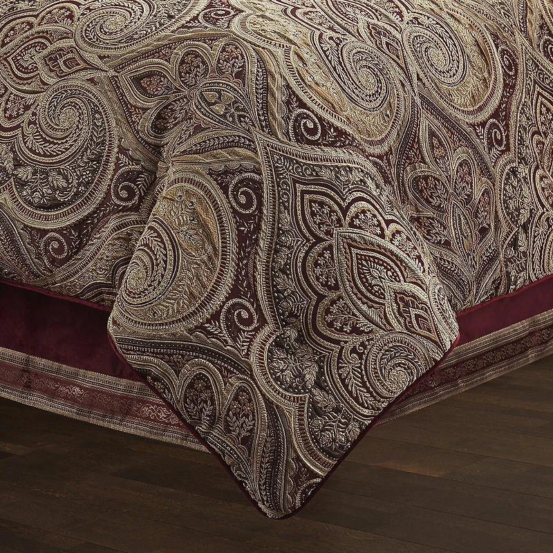 Queen Street Cedar Park 4-pc. Midweight Comforter Set