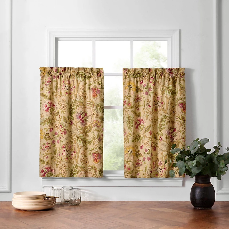 Waverly Imperial Dress Window Tier