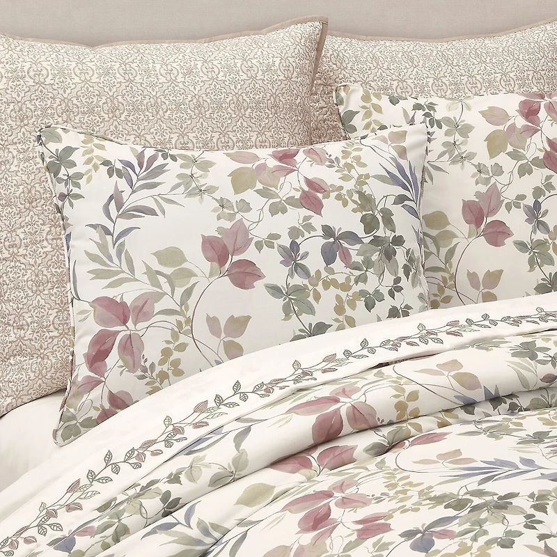Royal Court Ridgewood 4-pc. Midweight Comforter Set