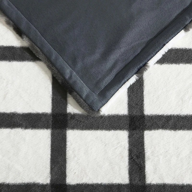 Eddie Bauer Bunkhouse Fur Like Washable Lightweight Throw