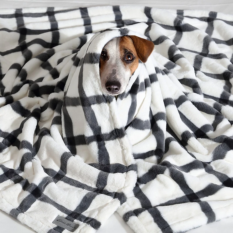Eddie Bauer Bunkhouse Fur Like Washable Lightweight Throw