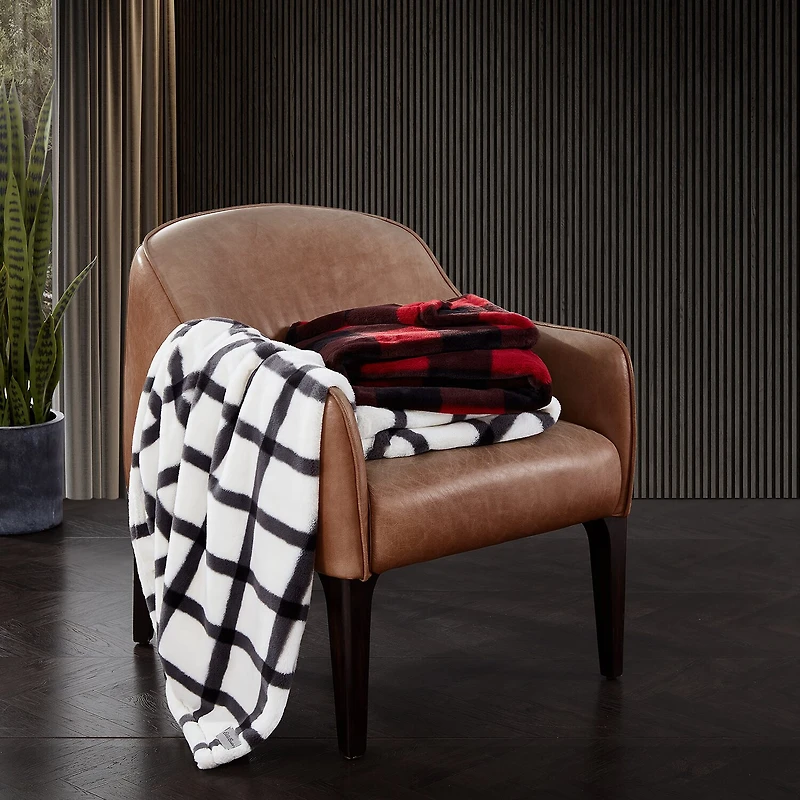 Eddie Bauer Bunkhouse Fur Like Washable Lightweight Throw