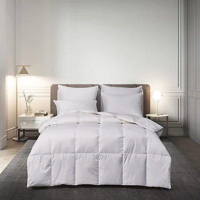 Serta® Midweight Down Hypoallergenic Comforter