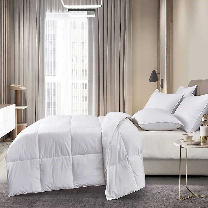 Serta® Midweight Down Hypoallergenic Comforter