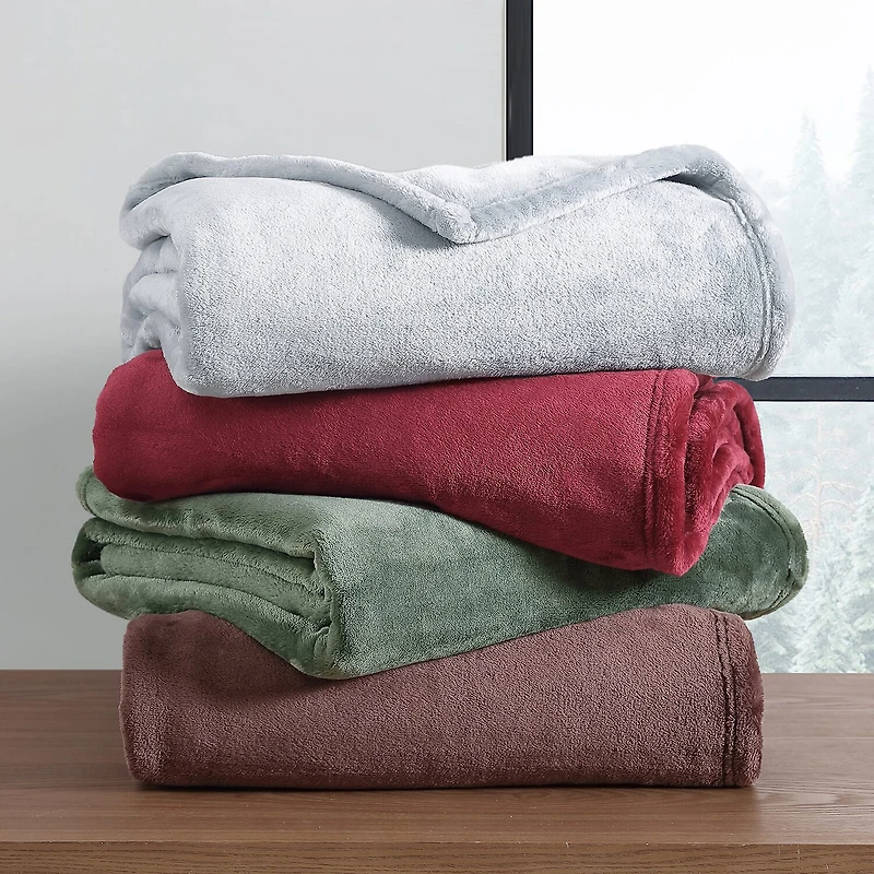 Eddie Bauer Ultra Lux Plush Reversible Lightweight Throw