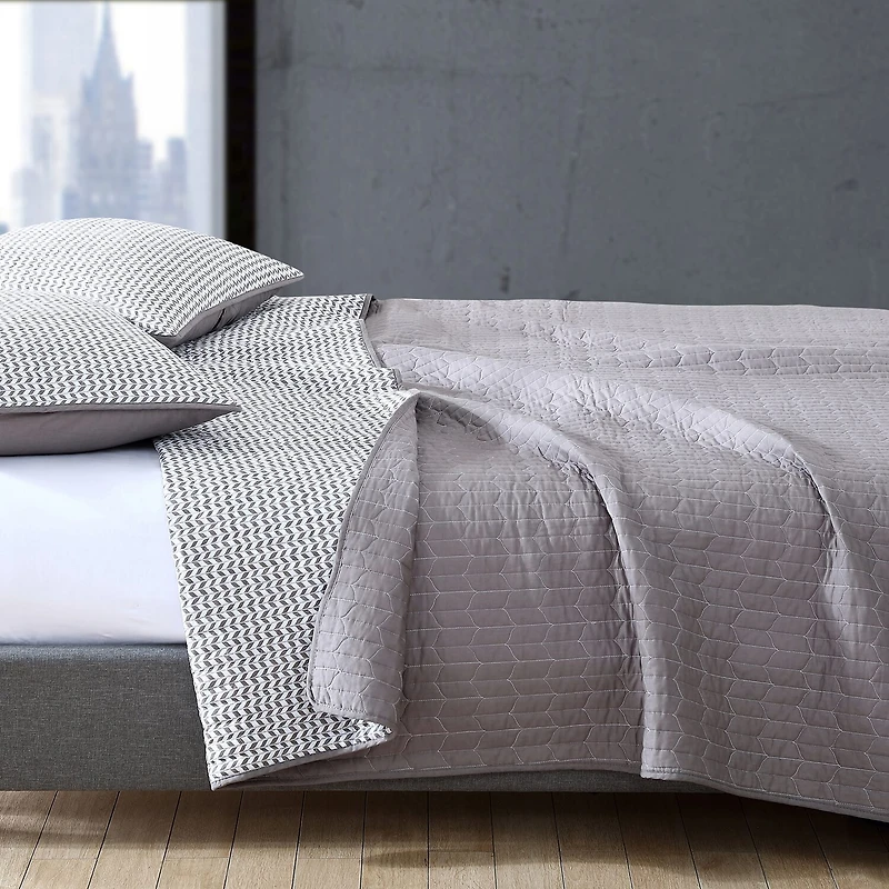 City Scene Leaves Quilt Set