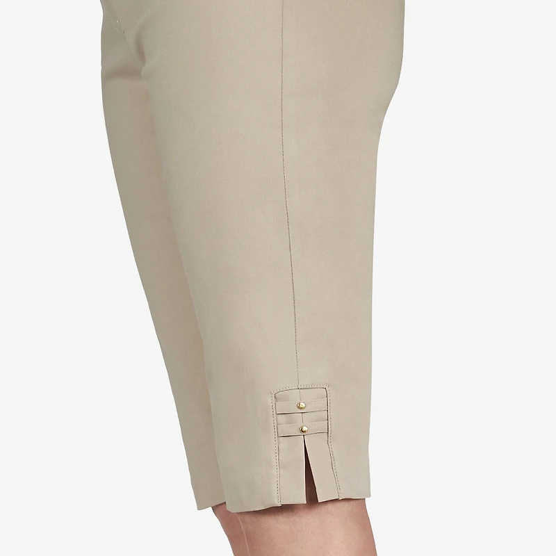 Hearts Of Palm Womens Petite Straight Mid Rise Capri Pant
