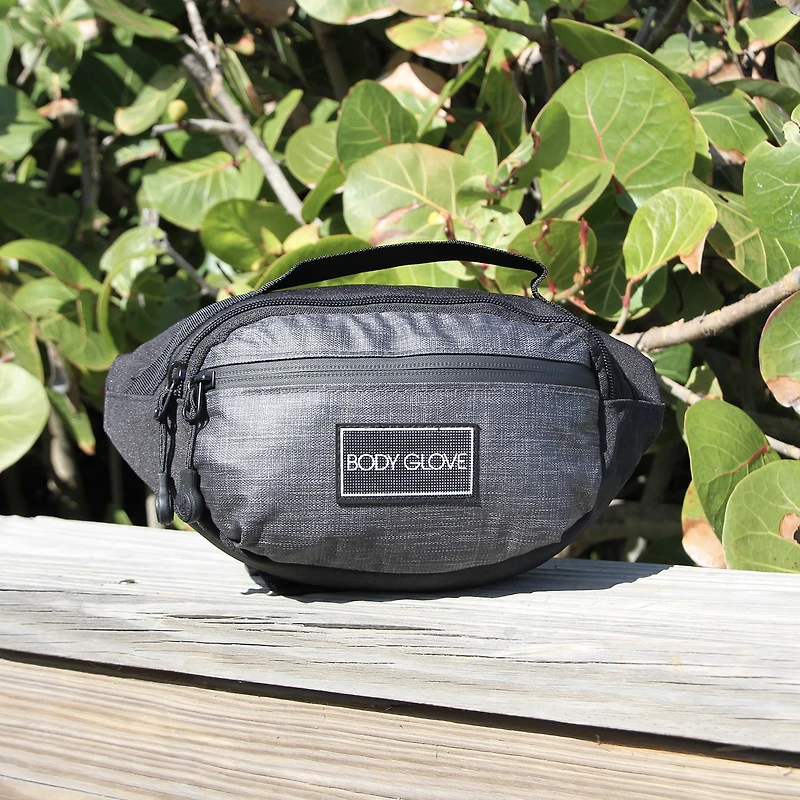 BODY GLOVE® Rogan Adjustable Straps Water Resistant Fanny Pack
