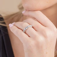 (H-I / I1) Womens 2 CT. T.W. Lab Grown White Diamond 10K Gold 5-Stone Anniversary Band