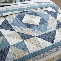Laurel Manor Lianna Patchwork Quilt