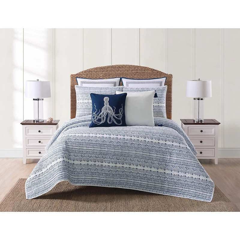 Oceanfront Resort Reef Quilt Set