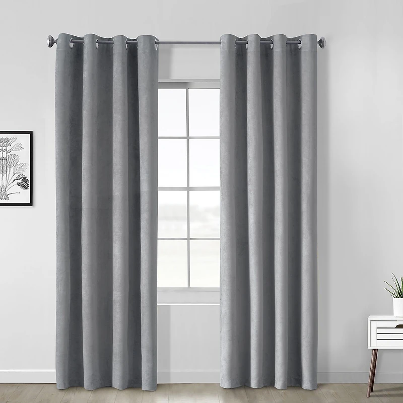 Thermaplus Navar Grommet Top Energy Saving 100% Blackout Single Curtain Panel