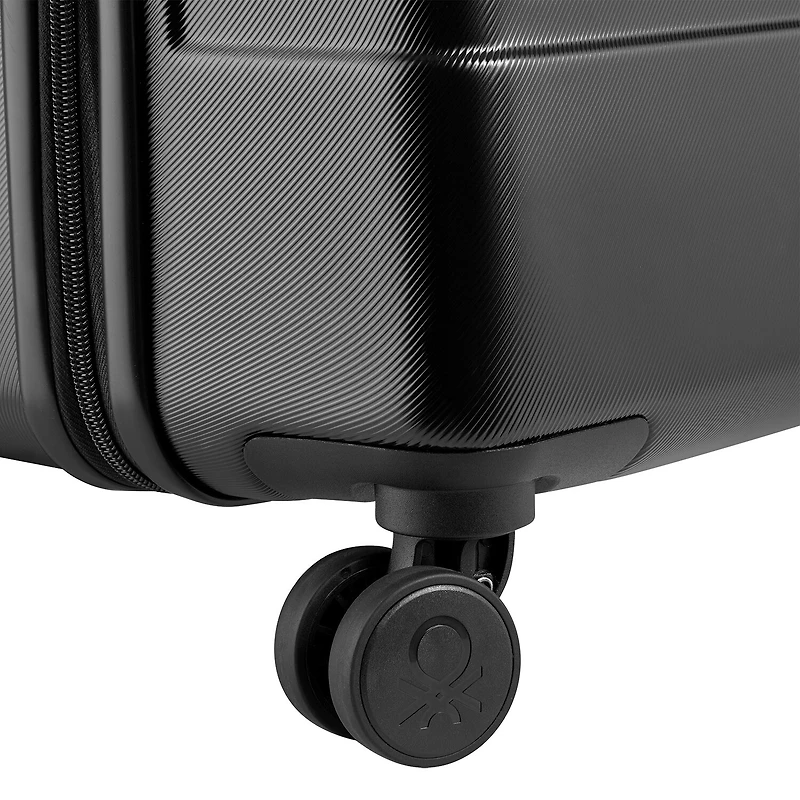 Delsey Paris X United Colors Of Benetton Now! Inch Hardside Checked Spinner Luggage