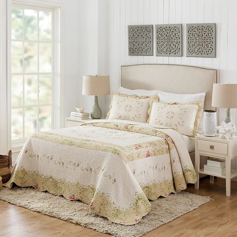 Mary Jane's Home Prarie Bloom Bedspread