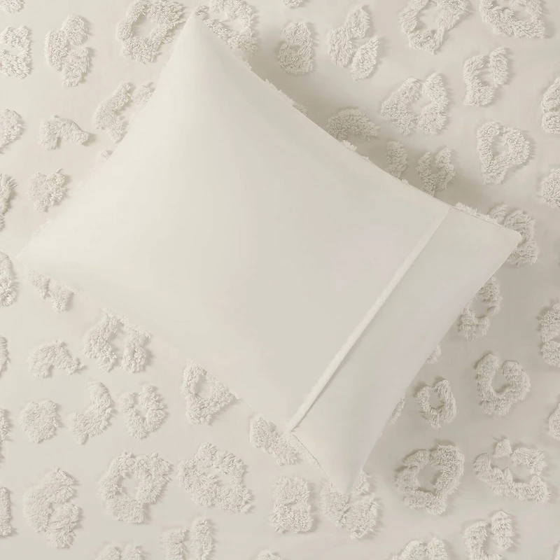 Intelligent Design Sophie Animal Chenille Midweight Comforter Set