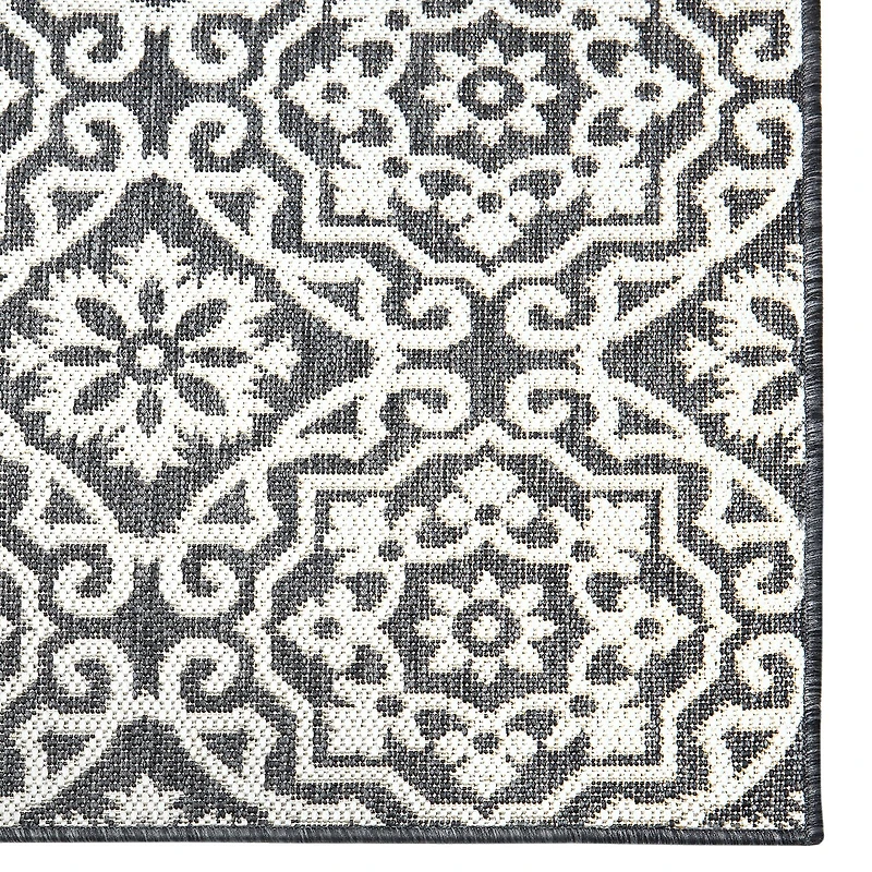 Nicole Miller Country Danica Geometric Outdoor Rectangular Area Rug