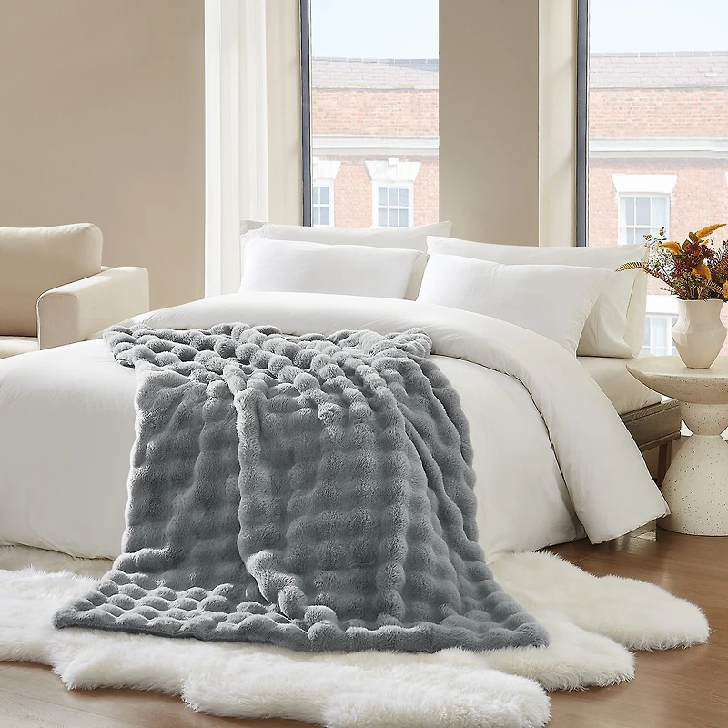 Brooklyn Loom Bubble Faux Fur Throw