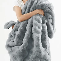Brooklyn Loom Bubble Faux Fur Throw