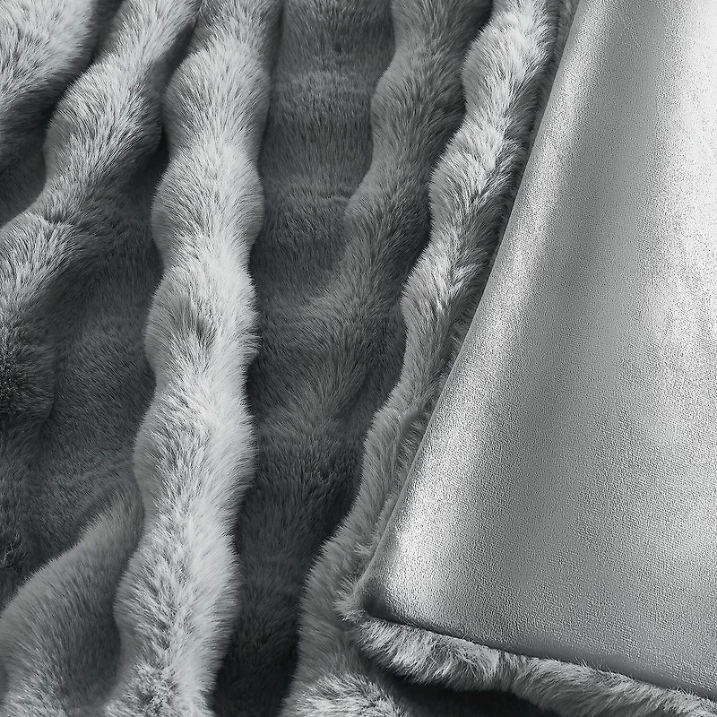 Brooklyn Loom Bubble Faux Fur Throw