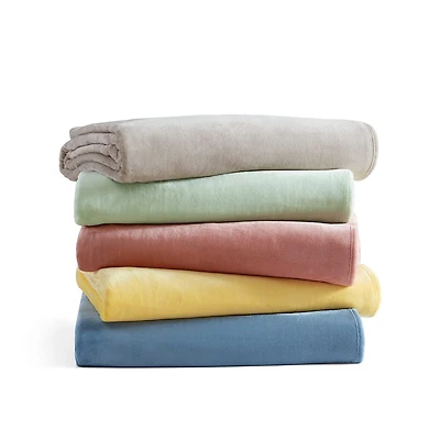 Martha Stewart Bedford Midweight Blanket