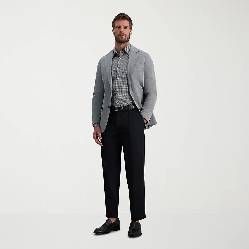Haggar Iron Free Premium Khaki Mens Classic Fit Pleated Pant