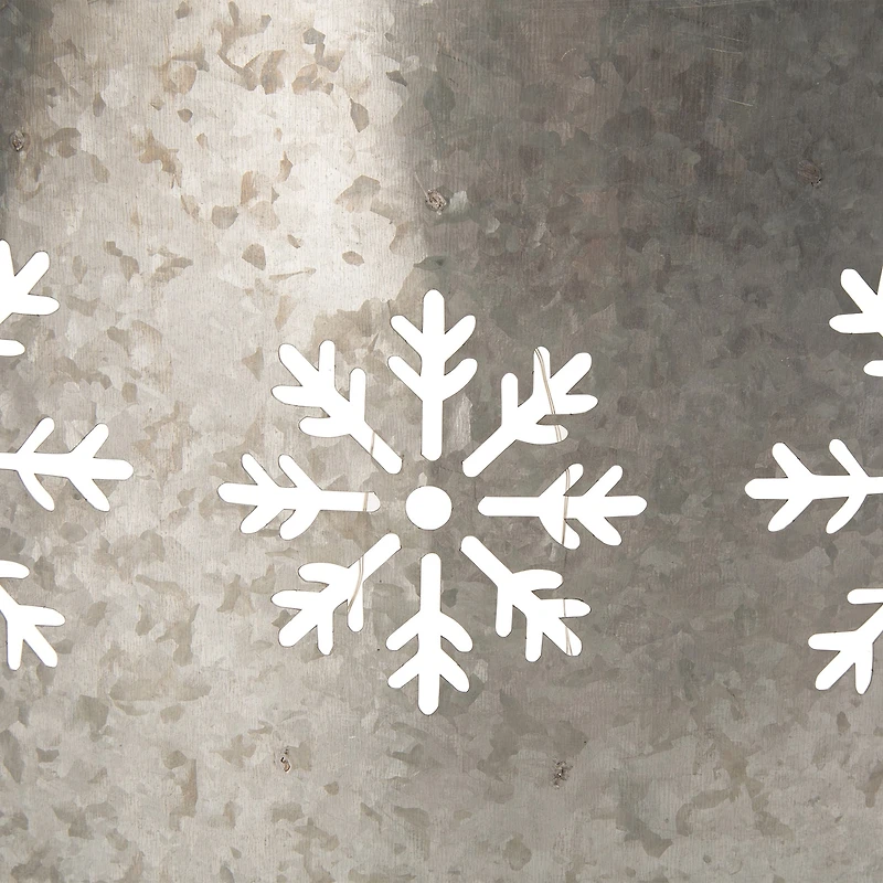 Glitzhome Snowflake With Light String Metal Christmas Tree Collar