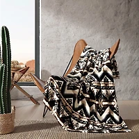 Wrangler Jesse Plush Washable Throw