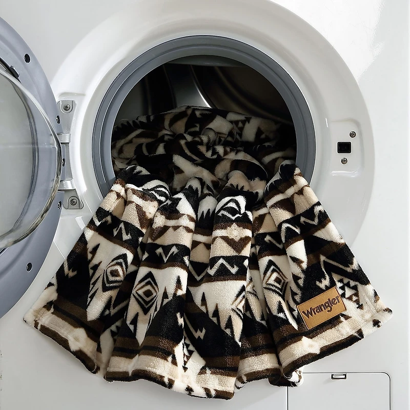 Wrangler Jesse Plush Washable Throw