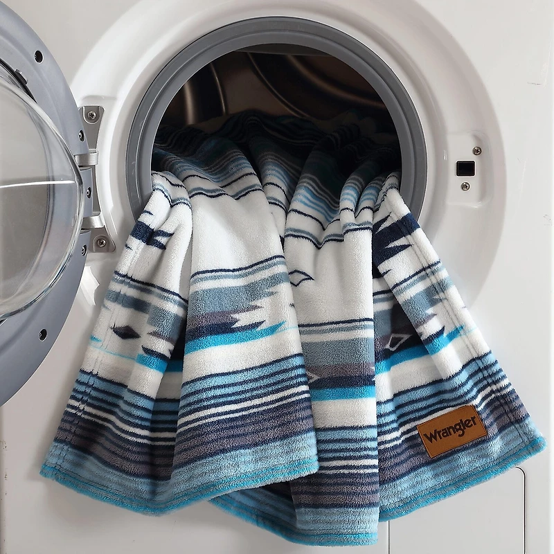 Wrangler Coyote Sands 50x70 Washable Throw