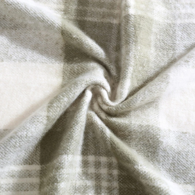 Eddie Bauer Hearthstone Plaid Washable Throw