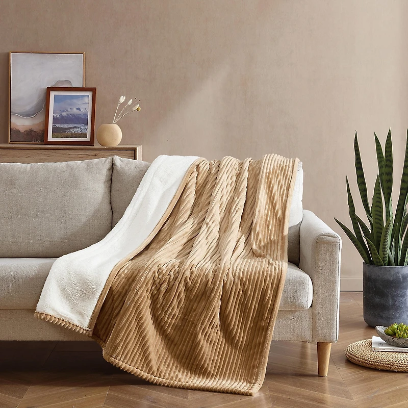Eddie Bauer Mountain Valley Washable Throw
