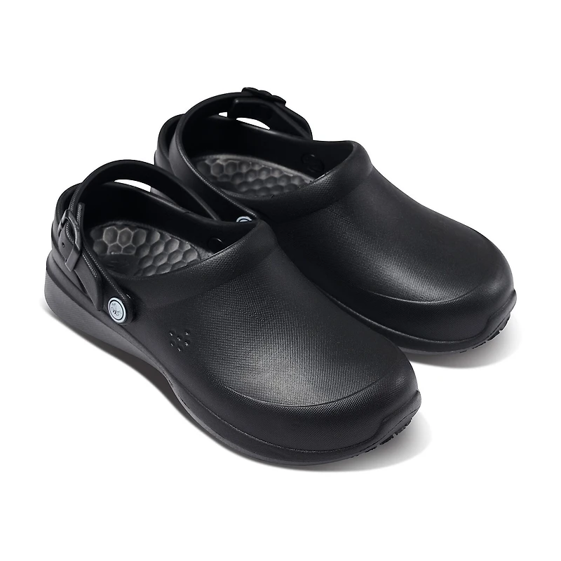 joybees® Solid Worker Womens Round Closed Toe Clogs