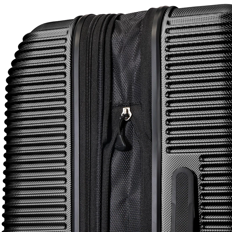 Skyway Chesapeake 3.0 28 Inch Hardside Expandable Checked Spinner Luggage