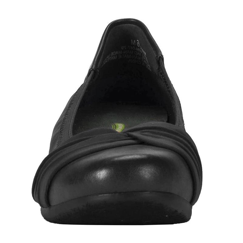 Baretraps Marcie Womens Round Closed Toe Slip-On Shoe