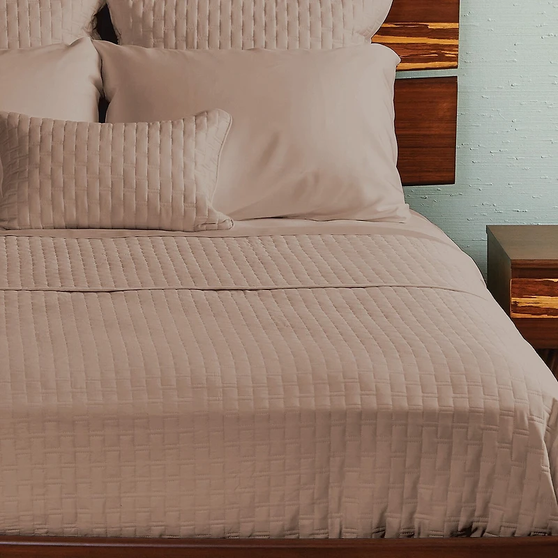 Bedvoyage Rayon from Bamboo Hem Coverlet