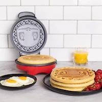 Uncanny Brands Pokémon Squirtle Waffle Maker - Make Bounty Squirtle Waffles -  Kitchen Appliance