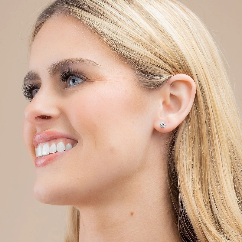 Floating Diamonds (F / Vs2) 1/2 CT. T.W. Lab Grown White Diamond 14K Gold 4.2mm Round Stud Earrings