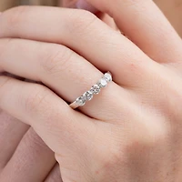 Floating Diamonds (F / Vs2) Womens 3.5MM 1 CT. T.W. Lab Grown White Diamond 14K Gold 5-Stone Anniversary Band