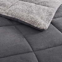 Eddie Bauer Sherwood Midweight Reversible Comforter Set