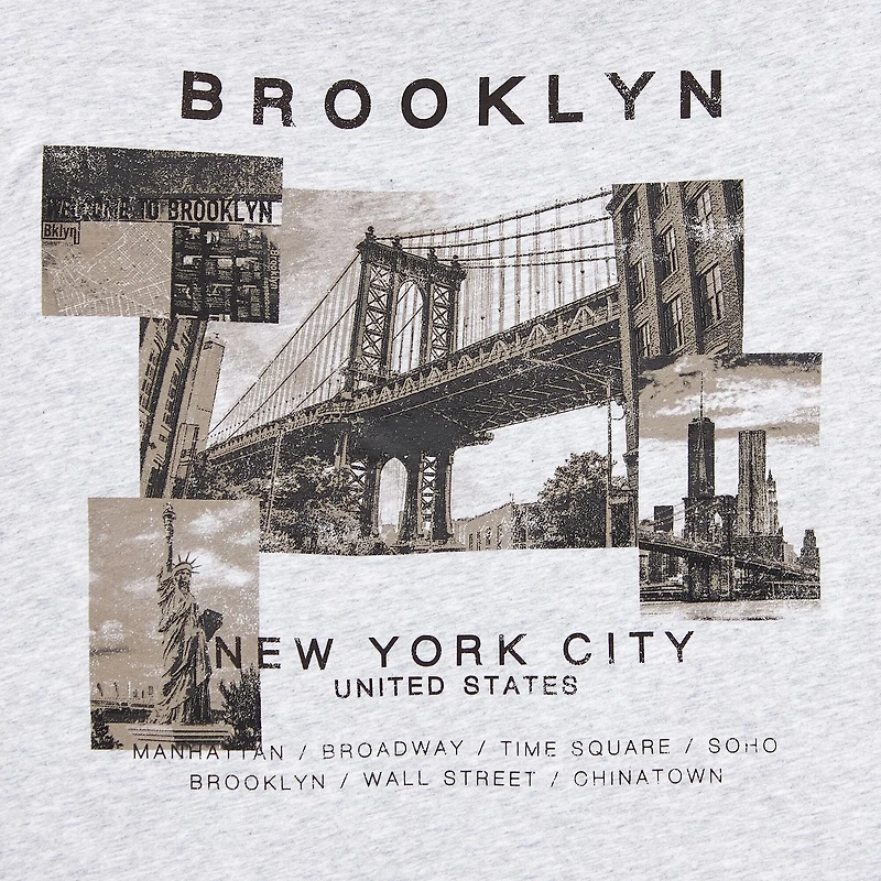 New World Brooklyn Womens Juniors Crew Neck Short Sleeve Oversized Graphic T-Shirt