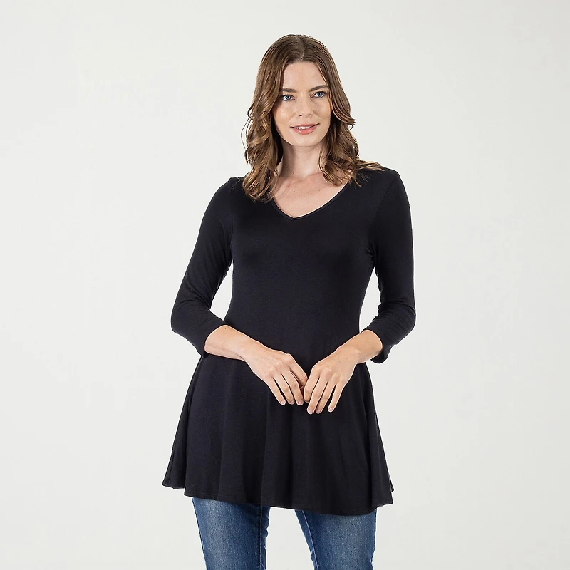 24seven Comfort Apparel Womens V Neck 3/4 Sleeve Tunic Top