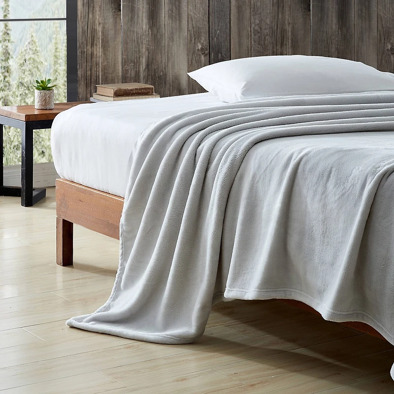 Eddie Bauer Solid Ultra Soft Plush Blanket