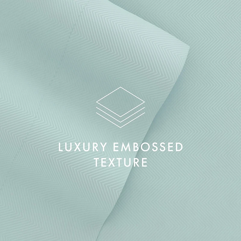 Casual Comfort™ Premium Ultra Soft Chevron Microfiber Wrinkle Free Sheet Set