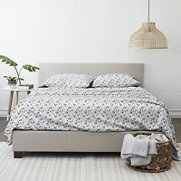 Casual Comfort™ Premium Ultra Soft Blossoms Sheet Set