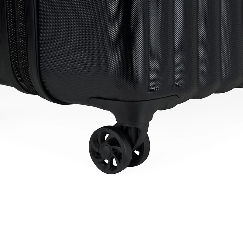 Bugatti Tokyo Collection 20 Inch Hardside Lightweight Carry-On Spinner Luggage