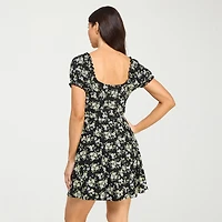 City Triangle Womens Juniors V Neck Short Sleeve Puffed Floral Fit + Flare Dress