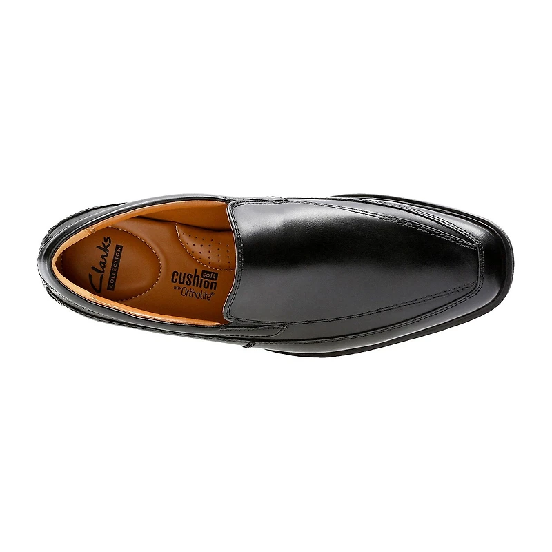 Clarks Tilden Free Mens Moc Closed Toe Slip-On Shoe