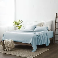 Casual Comfort™ Premium Ultra Soft Checkered Microfiber Wrinkle Free Sheet Set