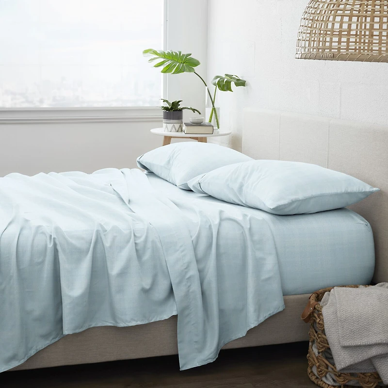 Casual Comfort™ Premium Ultra Soft Thatch Pattern Microfiber Wrinkle Free Sheet Set