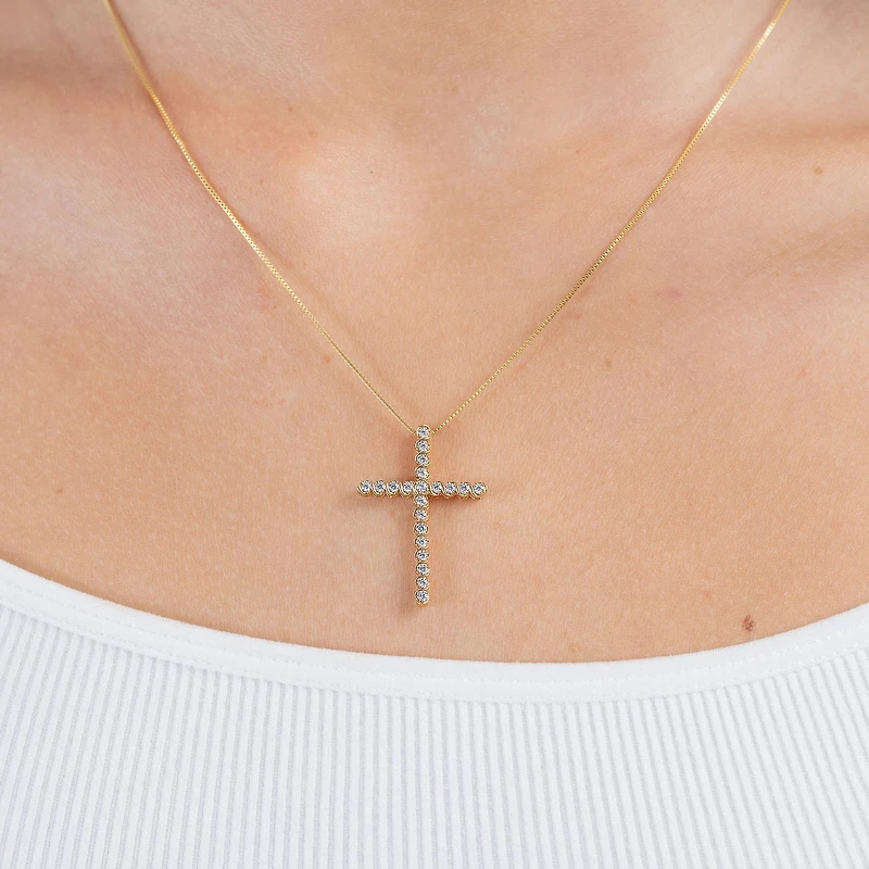 (G / Si2) Womens 1/2 CT. T.W. Lab Grown White Diamond 14K Gold Cross 18 Inch Pendant Necklace